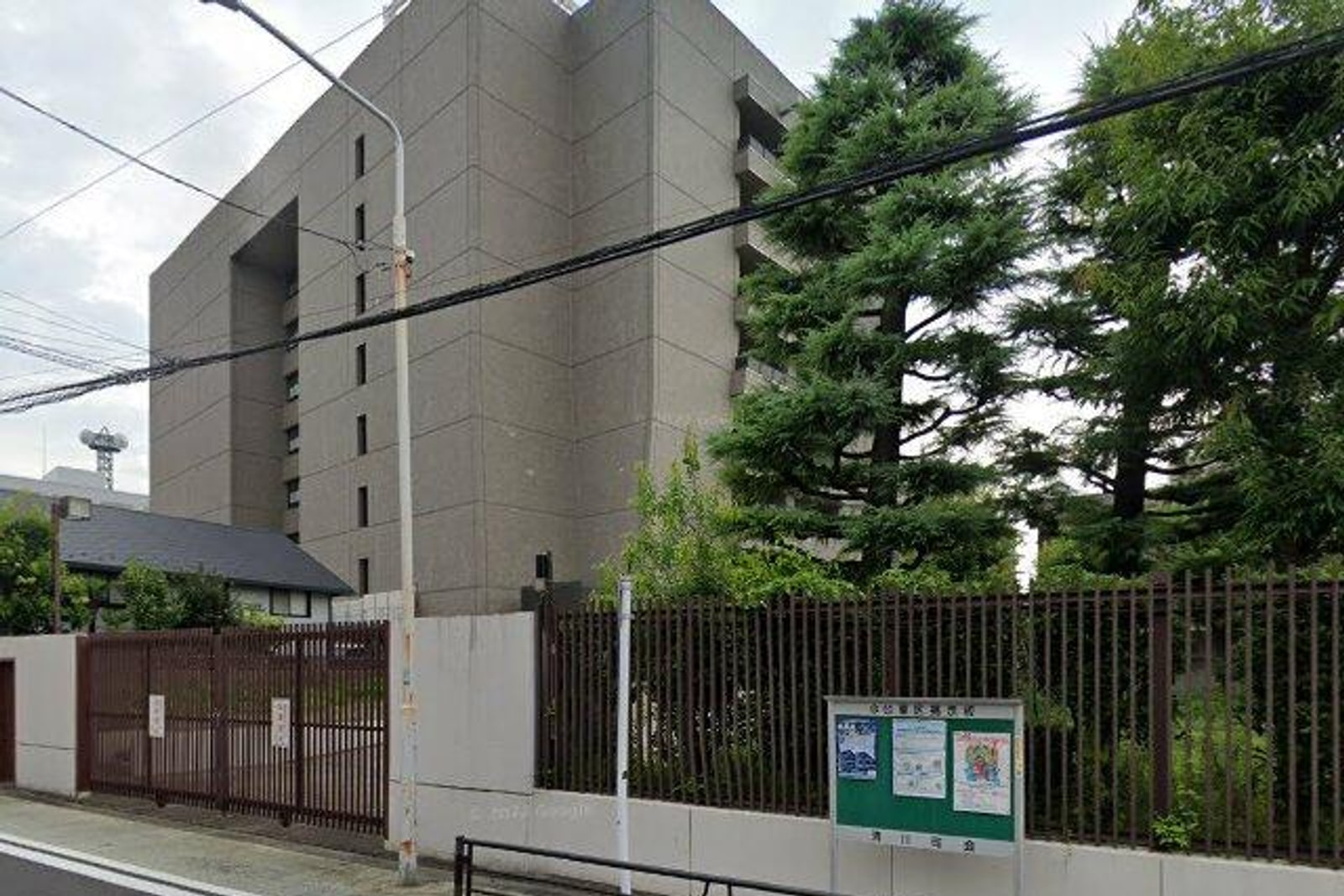 コモド南千住