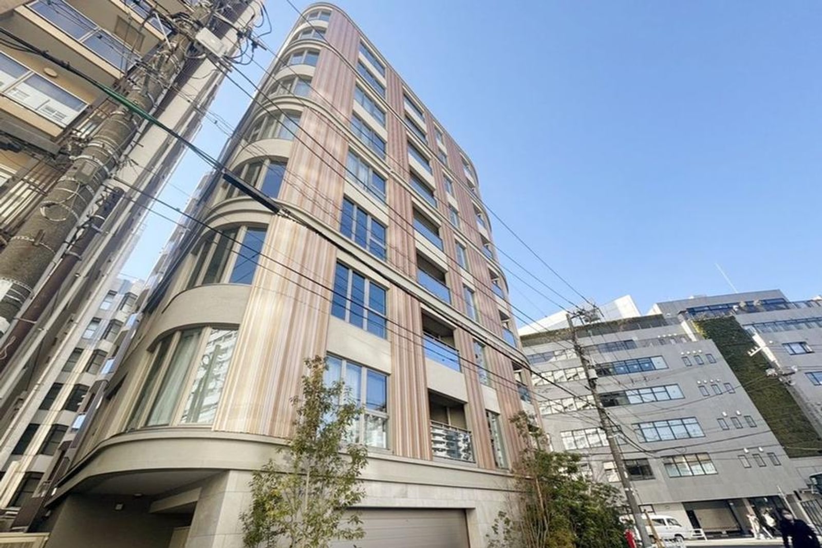 アマンE.S.K.青山